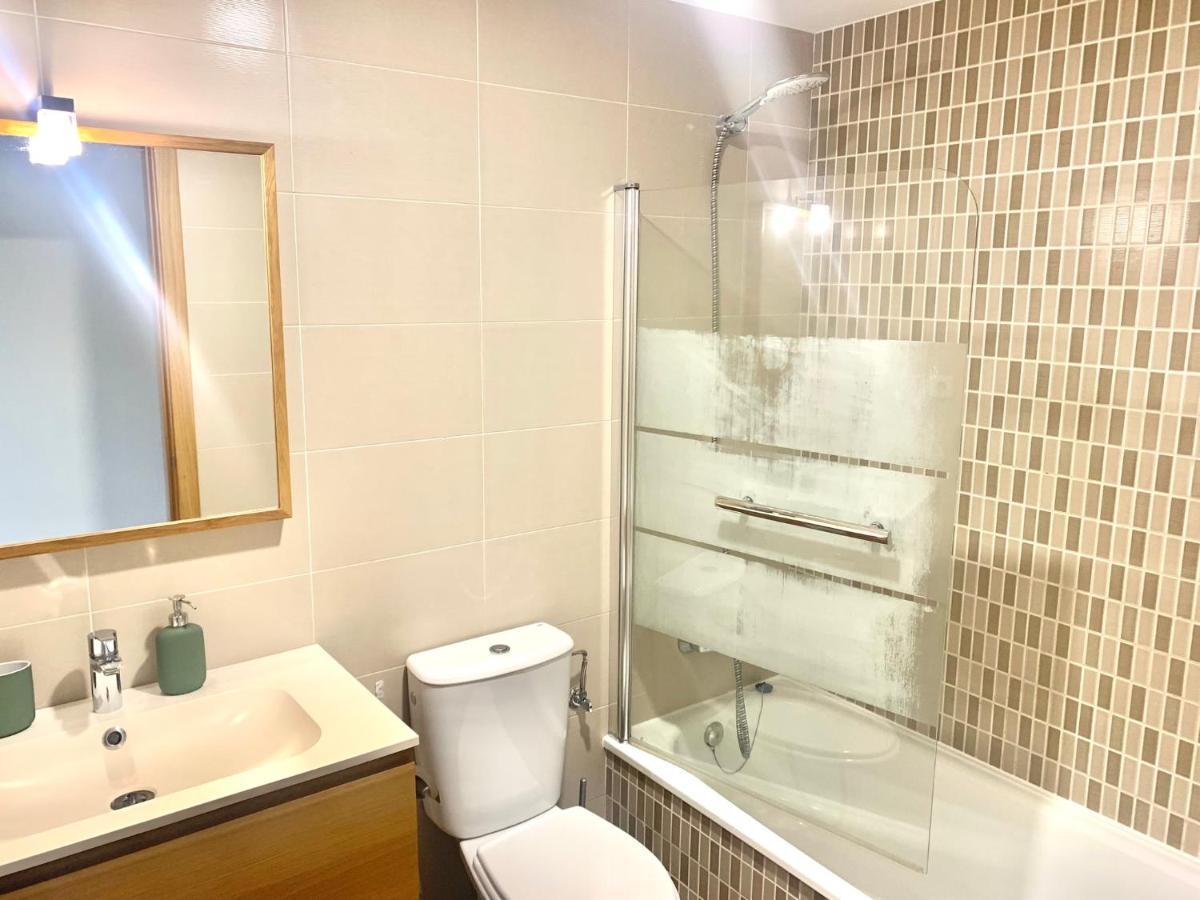 Ferienwohnung Casa Ferreiros. Parking Y Wifi Incluidos! Gijón Exterior foto